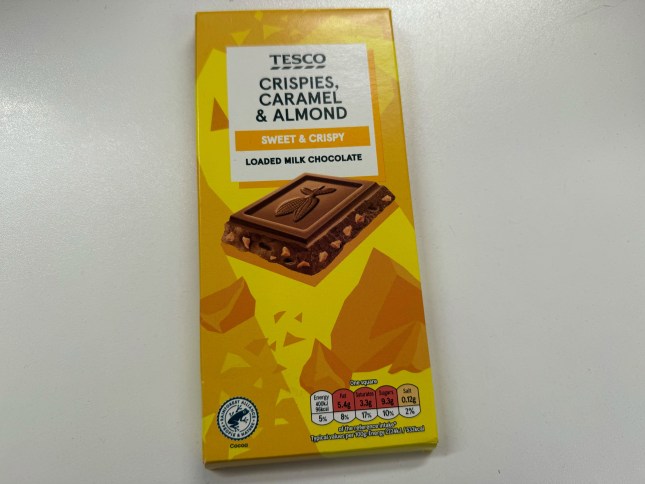 Tesco Crispies, Caramel & Almond bar