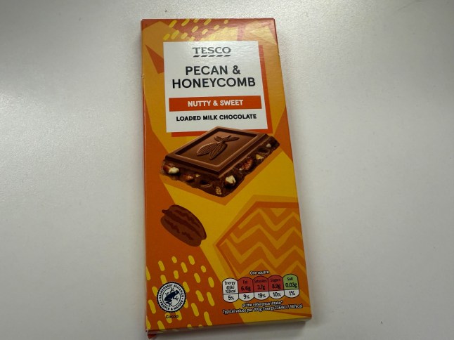 Tesco Pecan and Honeycomb chocolate bar